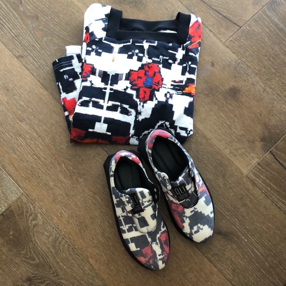 Floral Sneakers with Rubber Platform. - Picture 7 of 8